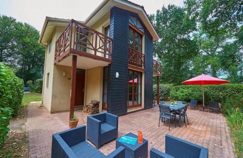 Salles Villa | Villa in France with Private Garden & BBQ
