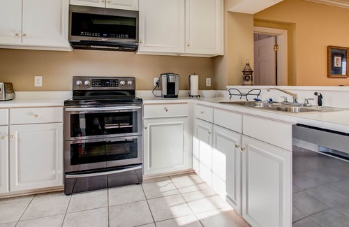 Chapel Hill House | Villa in gated country club with stunning views
