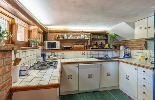 Massa e Cozzile Villa | Villa in Massa E Cozzile with 2 bedrooms sleeps 5
