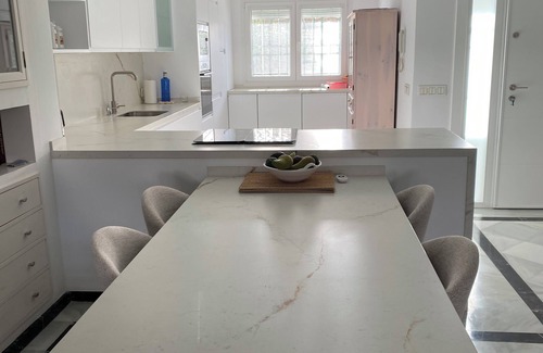 San Pedro de Alcantara House | Villa in Private Urbanization within El Cortijo Blanco