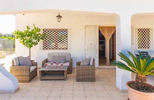 Carovigno Villa | Villa in Salento private pool beaches within 7 'of car - high fence