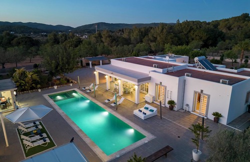 Sant Antoni de Portmany Villa | Villa in San Antonio Sleeps 10