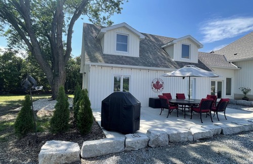 Niagara-on-the-Lake House | Villa in the Vines in Beautiful Niagara-on-the-Lake