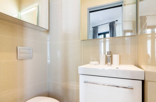 Le Suquet House | Villa in the city center with roof terrace.