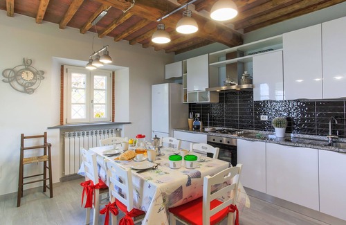 Petrognano Villa | Villa/Independent home in Lucca with 3 bedrooms sleeps 5