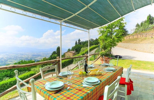 Petrognano Villa | Villa/Independent home in Lucca with 3 bedrooms sleeps 5