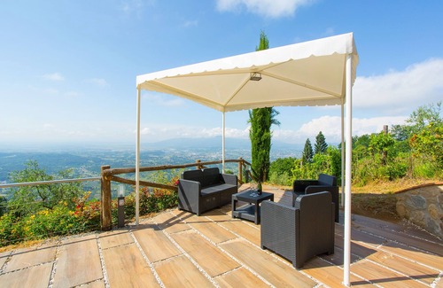 Petrognano Villa | Villa/Independent home in Lucca with 3 bedrooms sleeps 5