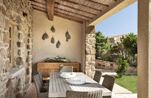Arzachena Villa | Villa 'India' with Sea View, Wi-Fi and Air Conditioning