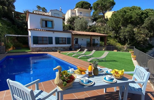 Castell-Platja d'Aro Villa | Villa Inge with pool and sea views