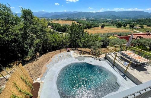 Ocenelli Villa | villa ipnotica - panoramic views plus exquisite pool - sleeps 7 - very stylish