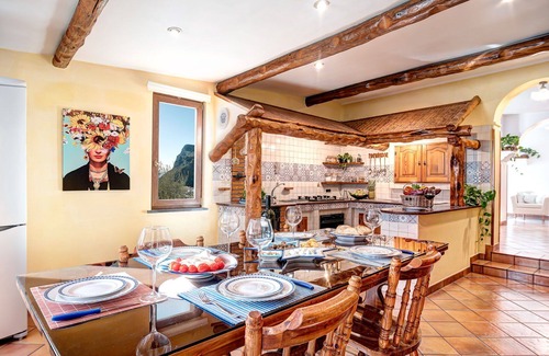 Nerano Villa | Villa Islamorada - Pool and Sea View