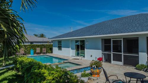 Trafalgar House | Villa Island Breeze