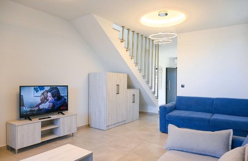 Polichrono Villa | Villa Ismini Tessera