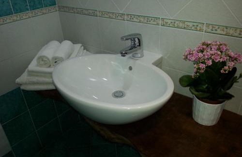 Sant'Egidio del Monte Albino Bed & Breakfast | Villa Le Favole
