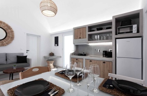 Emporio Apartment | Villa Izabela, Luxury and cosy villa in the serene village of Emporio, in Santorini.