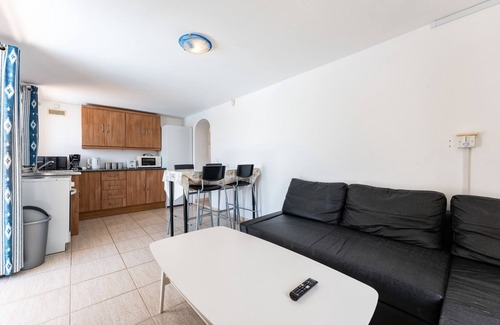 Torreblanca Villa | Villa 'Janina' with Sea View, Wi-Fi and Air Conditioning