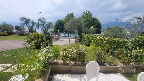 Brenzone sul Garda Hotel | Villa Josefine Lake Front - Adults Only