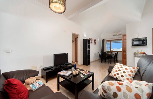 Puerto del Carmen Villa | Villa Juanita Lanzarote - Beautiful luxury villa with private swimming pool.