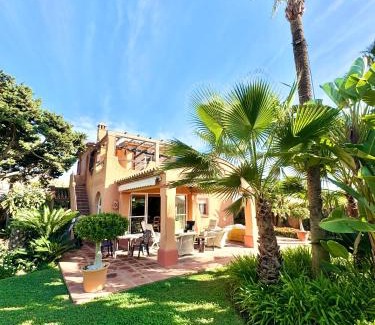 Urbanizacion Costabella Villa | VILLA junto a la playa - SUN & RELAX