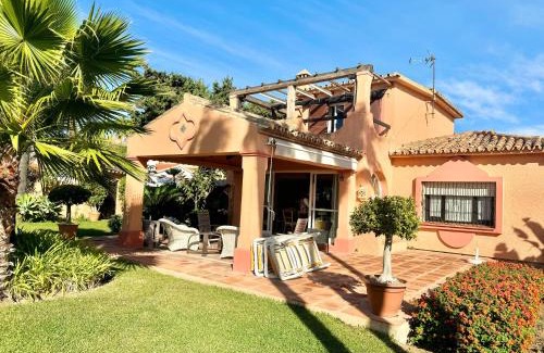 Urbanizacion Costabella Villa | VILLA junto a la playa - SUN & RELAX