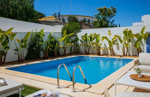 Patio Villa | Villa Jute OCV - Private pool and garage