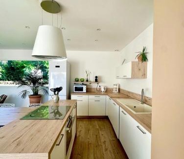 Oletta Villa | VILLA JUWEN