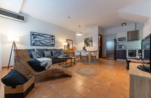 Katsarou House | Villa Kallisto – 2BR with Private Pool & Sea View