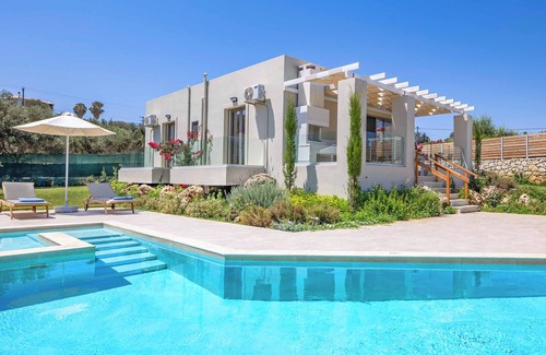 Adelianos Kampos Villa | Villa Kampos Dio - Two Bedroom Villa, Sleeps 4