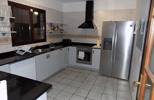 Matagorda Villa | Villa Katie is a lovely 2 Bedroomed villa with Electric heated Pool Beside Beach