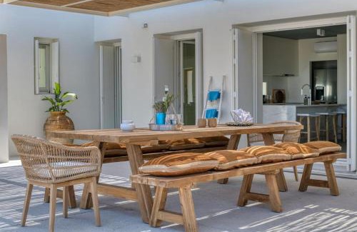 Paros Villa | Villa Lámpsi - Spacious & modern