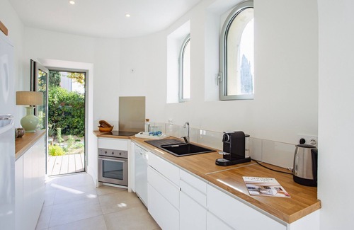 Bandol Villa | VILLA L'AMANDIER BANDOL SUR MER