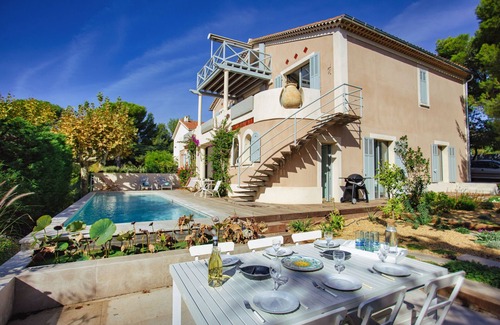 Bandol Villa | VILLA L'AMANDIER BANDOL SUR MER