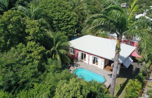 Saint-Francois Villa | Villa la Désirade 4/5 P St François 50 m de la plage et de l'Anse de Mancenillier