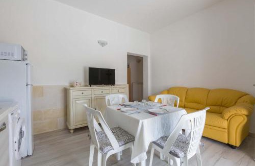 Avetrana House | Villa La Fenice by BarbarHouse