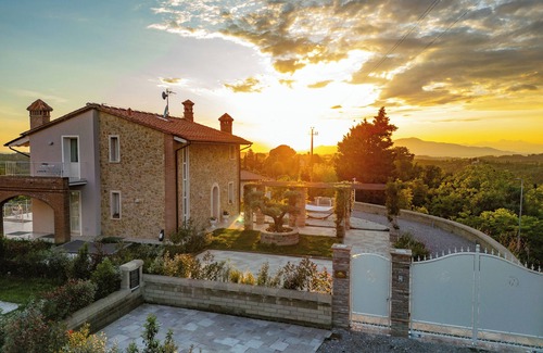 Palaia Villa | Villa La Gemma , Piscina Privata e Comfort nel Cuore Della Toscana