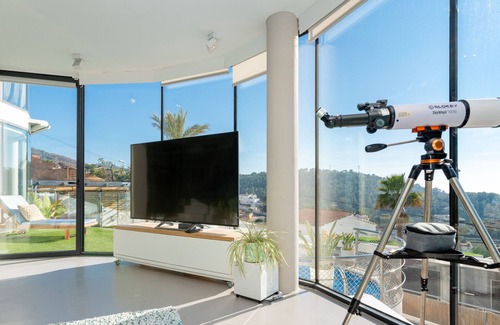Quint Mar Villa | Villa La Palmera with Stunning Sunsets and private pool, A/c, gym, children's play area