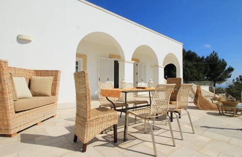 Gagliano del Capo Villa | Villa La Perla Bianca by LoveSud