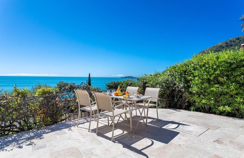 Eze Villa | VILLA LA PETITE RESERVE VI4416 By Riviera Holiday