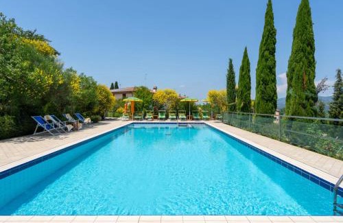 Bobolino Villa | Villa La Rosa by Interhome