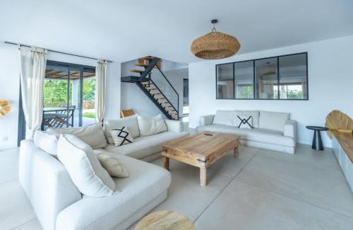 11th Arrondissement House | Villa La Tahitienne