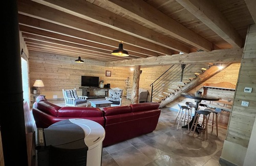 La Tour-dʼAuvergne House | Villa La Tour-d'Auvergne, 4 bedrooms, 8 persons