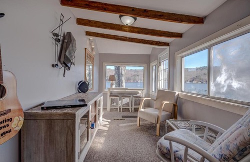 Alton Bay House | Villa Lago