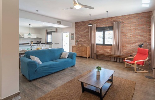 Arenas Villa | Villa Las Viñas Arenas by Ruralidays