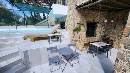 Anatoli Villa | Villa Lato - Villa with private pool and yard