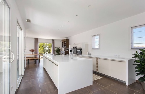 Beziers Villa | Villa "Le Golf St Thomas" with Private Terraces, Outdoor Pool & Wi-Fi