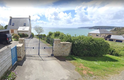 Crozon Villa | Villa Leostic - Crozon - Panoramic sea view and direct access to the beach