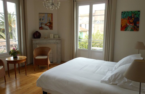 Les Baumettes Hotel | Villa Les Cygnes