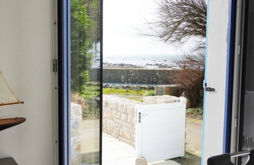 Finistere Villa | Villa "les Tamaris" feet in the water