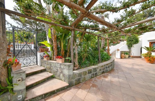 Lacco Ameno Villa | Villa Letizia