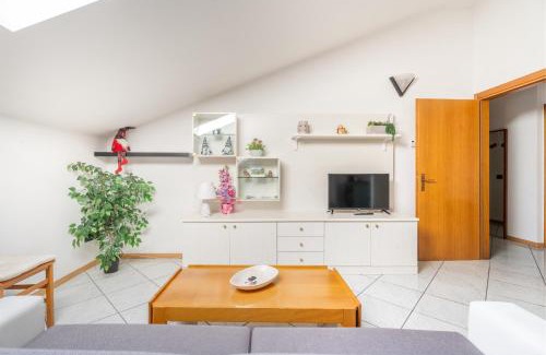Riva del Garda Apartment | Villa Liberty - next to Fraglia Vela Riva